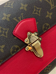 LOUIS VUITTON VICTORIE MONOGRAM WITH CHERRY RED INTERIOR 2017