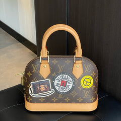 LOUIS VUITTON MONOGRAM WORLD TOUR ALMA BB SATCHEL REF UY013RHITV0VV41R