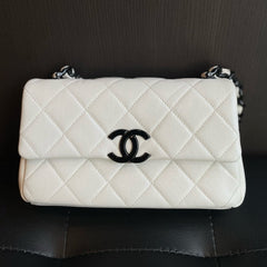 CHANEL SMAILL FLAG BAG CF CAVIAR BLACK WHITE REF AS2302 B04864 C0200